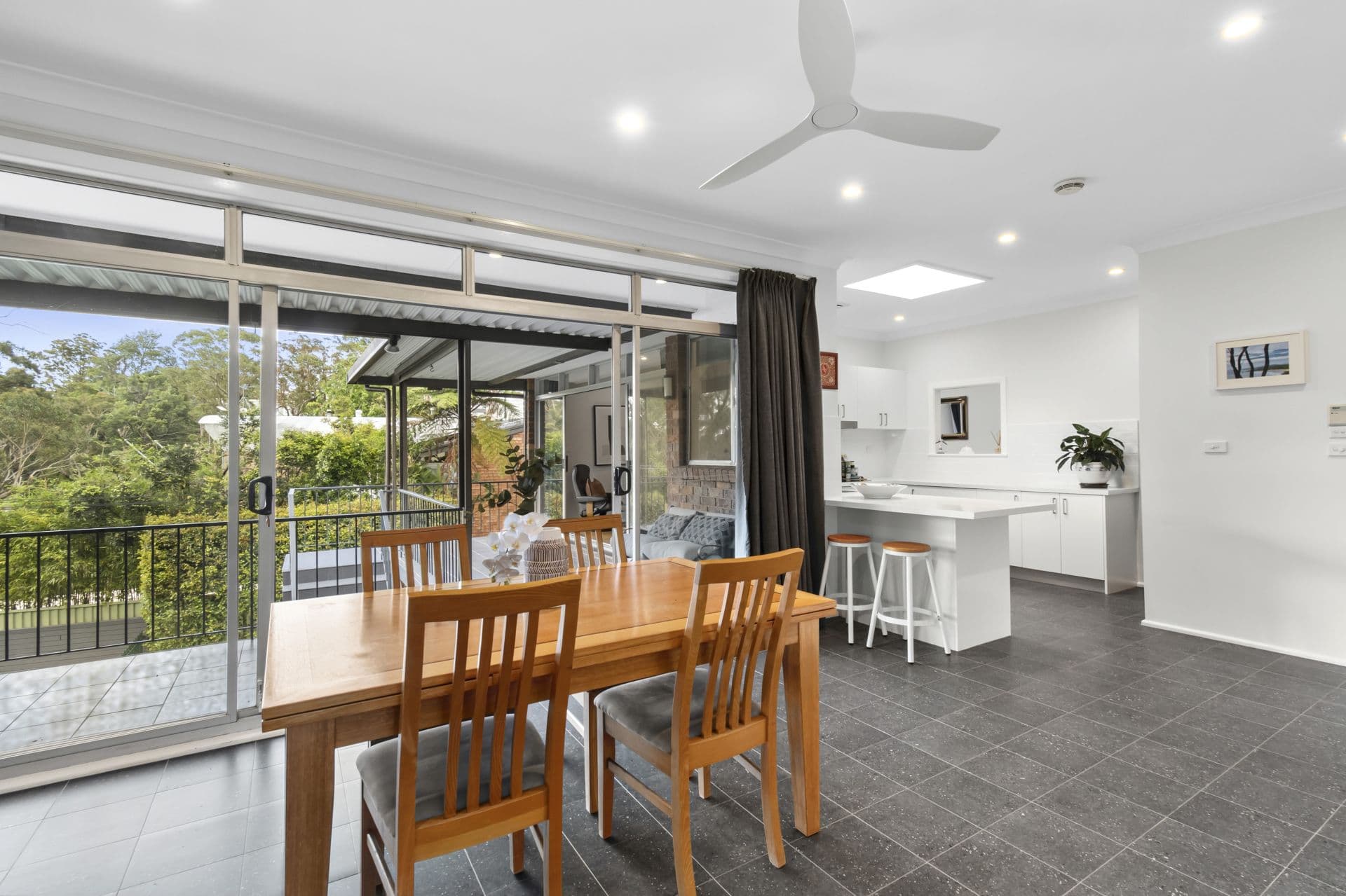 11 Valley Park Crescent, North Turramurra - Thumbnail 6