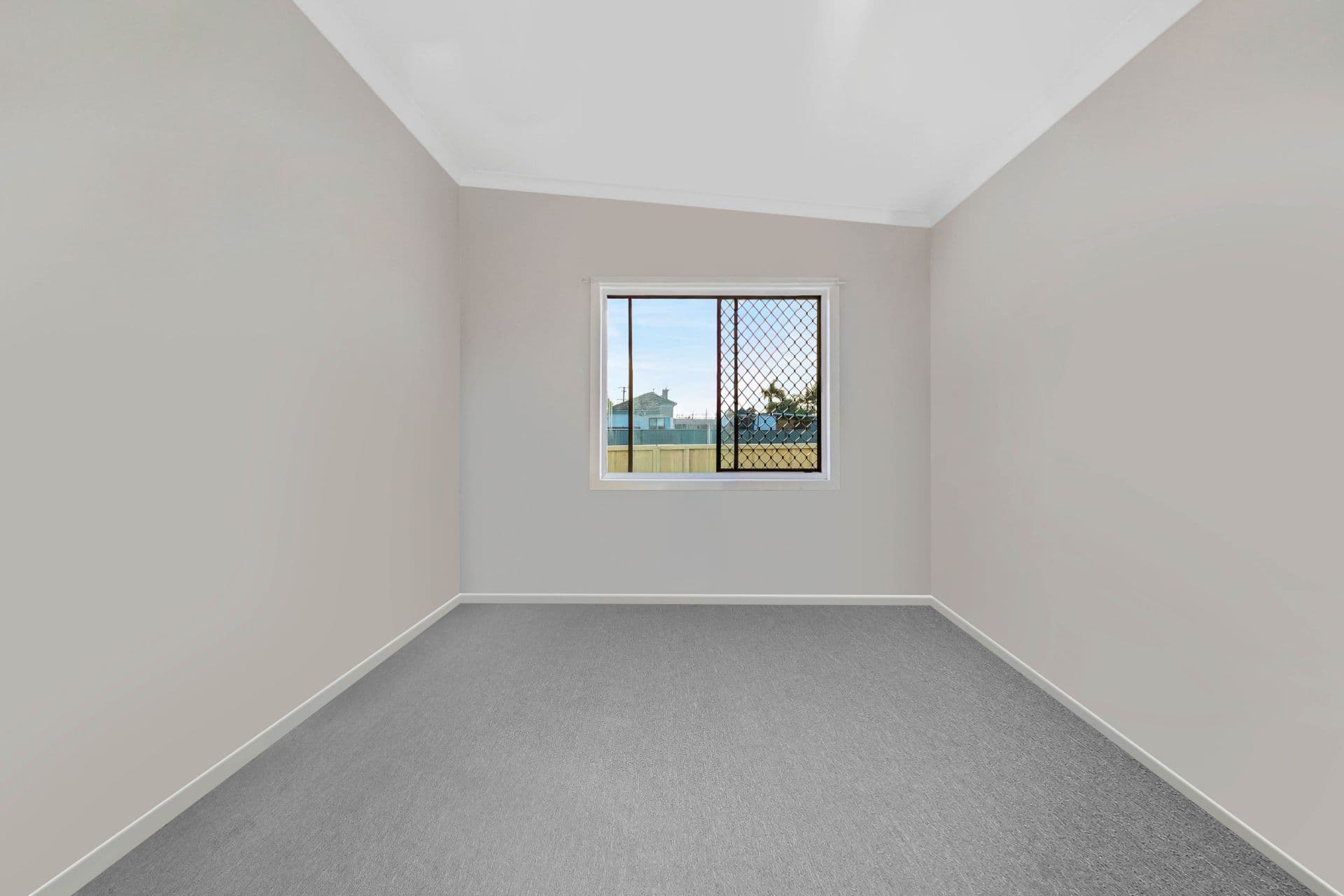 13 Lake Road, Swansea - Thumbnail 3