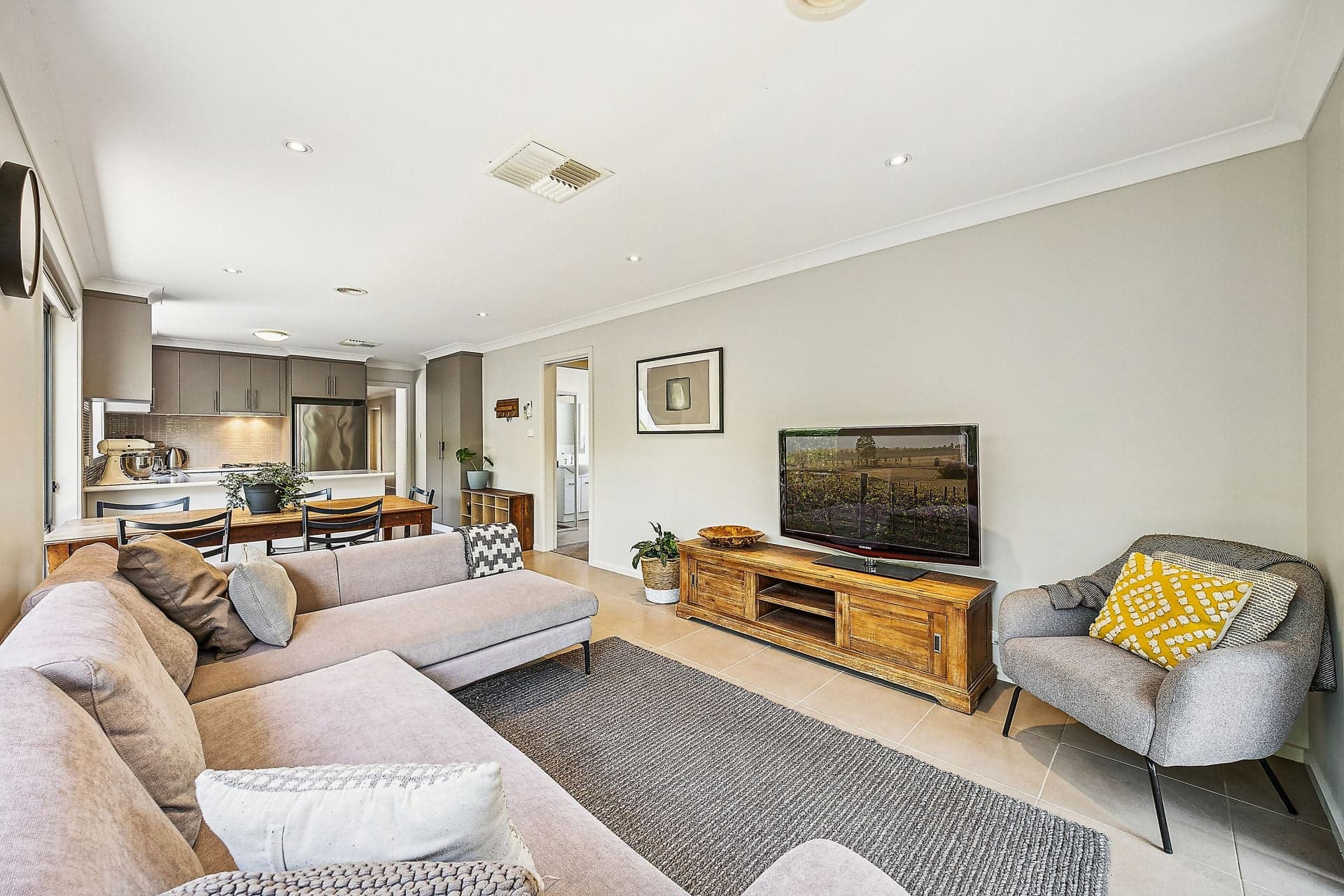 16 Loma Rudduck Street, Forde - Thumbnail 3