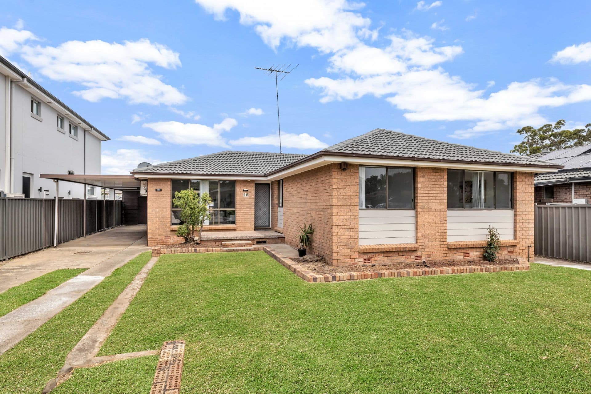 15 Tallagandra Drive, Quakers Hill - Image 1