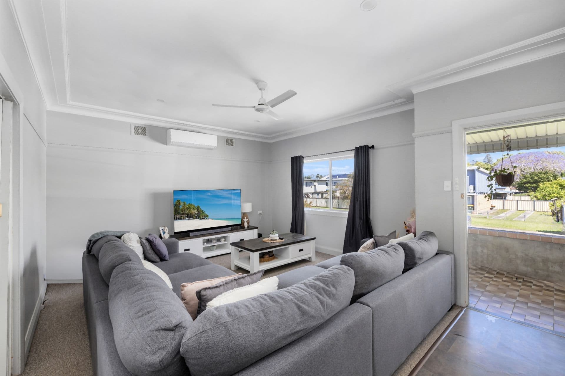 9 Verge Street, Smithtown - Thumbnail 4