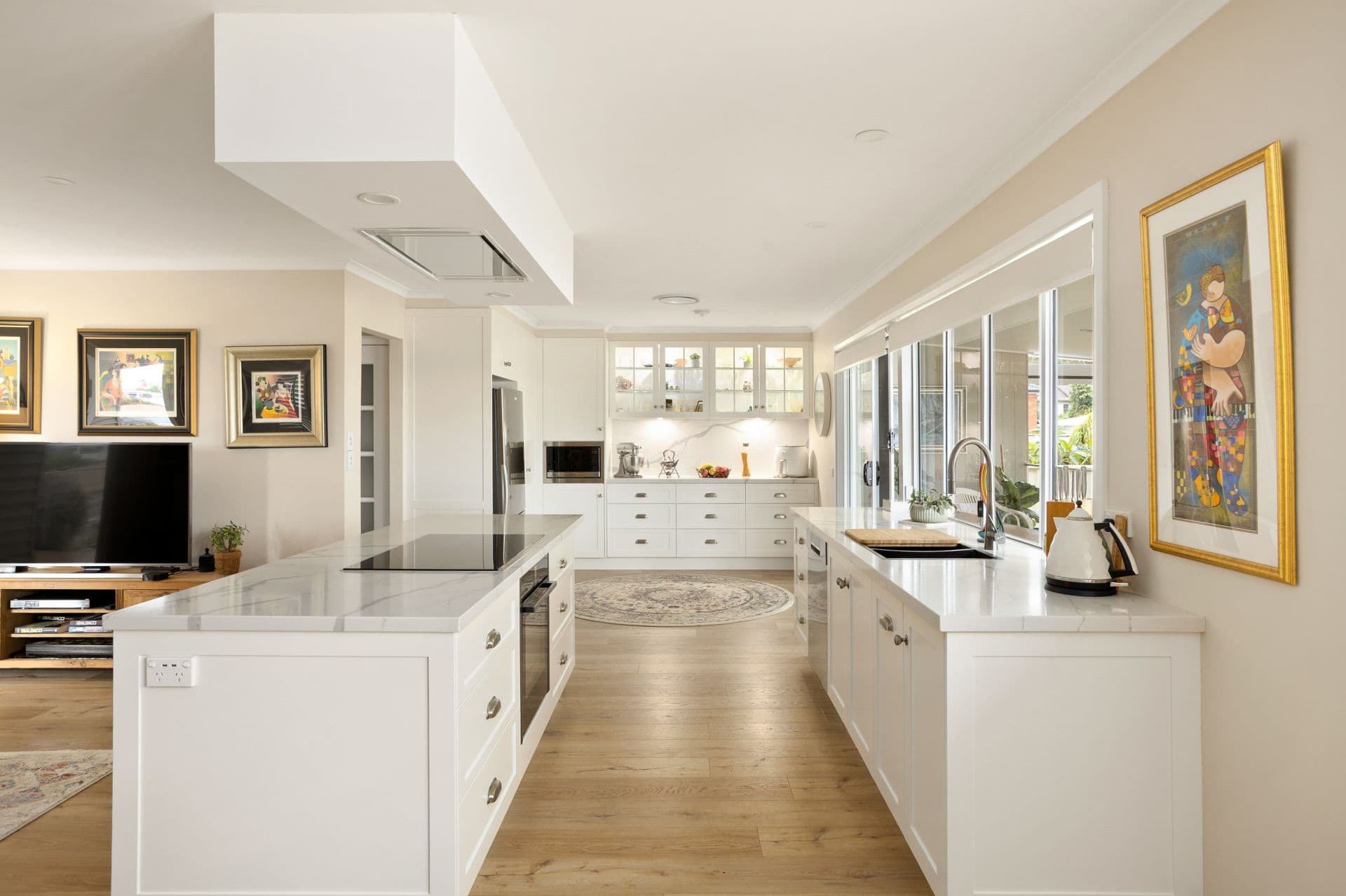 126 Panorama Drive, Farmborough Heights - Thumbnail 2