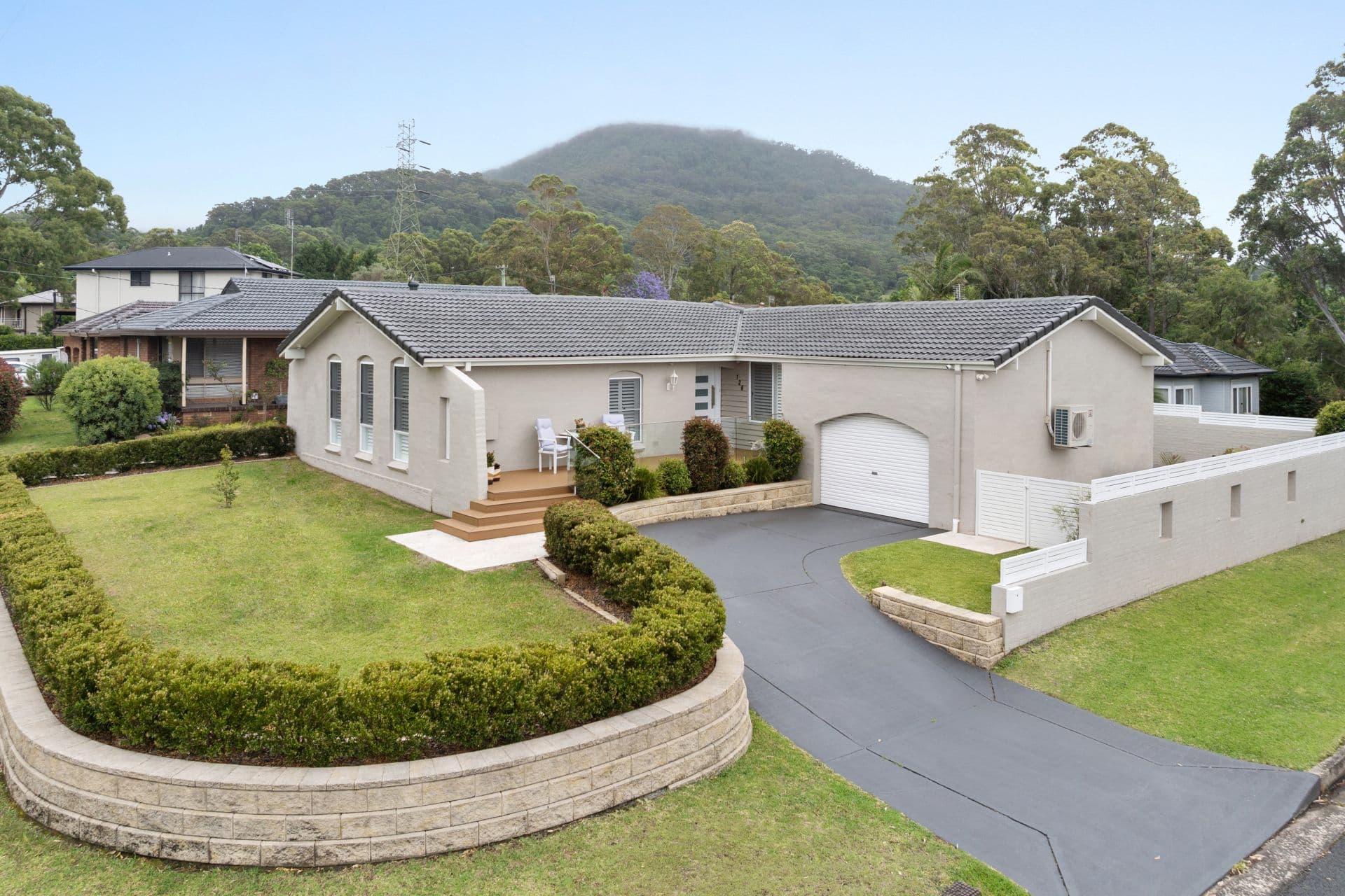 126 Panorama Drive, Farmborough Heights - Thumbnail 3
