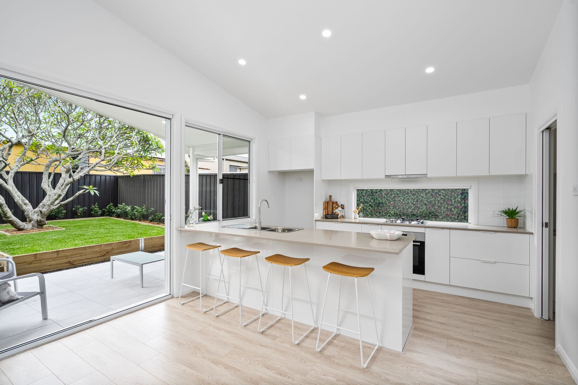 31 A Bay Road, The Entrance - Thumbnail 5