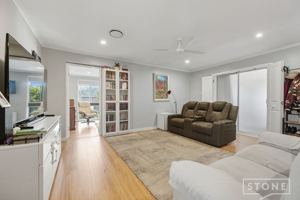 30 Howell Crescent, South Windsor - Thumbnail 8