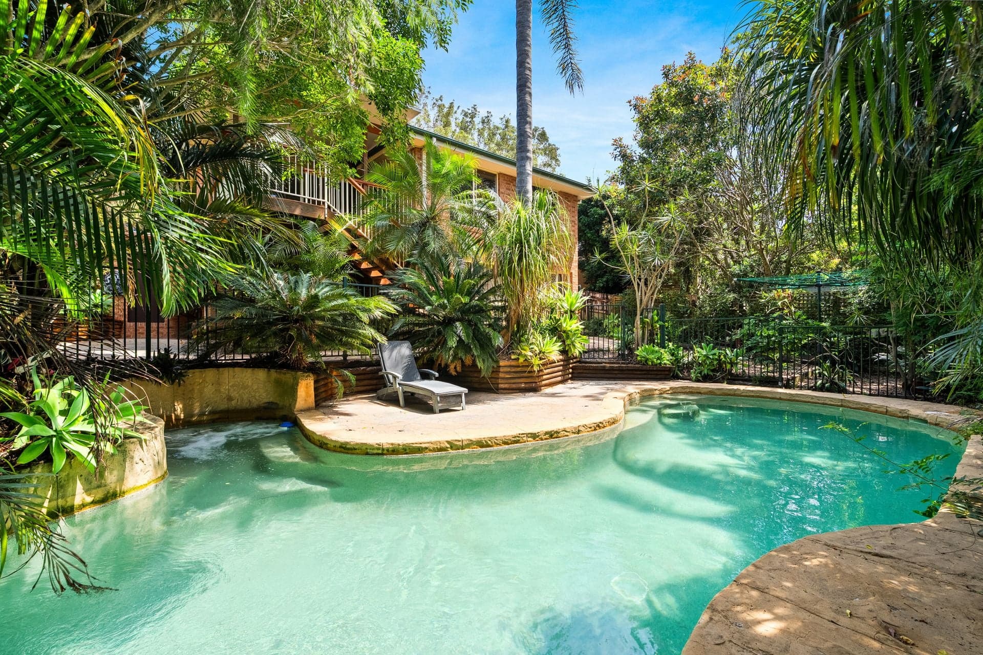 132 Woodbury Park Drive, Mardi - Image 1