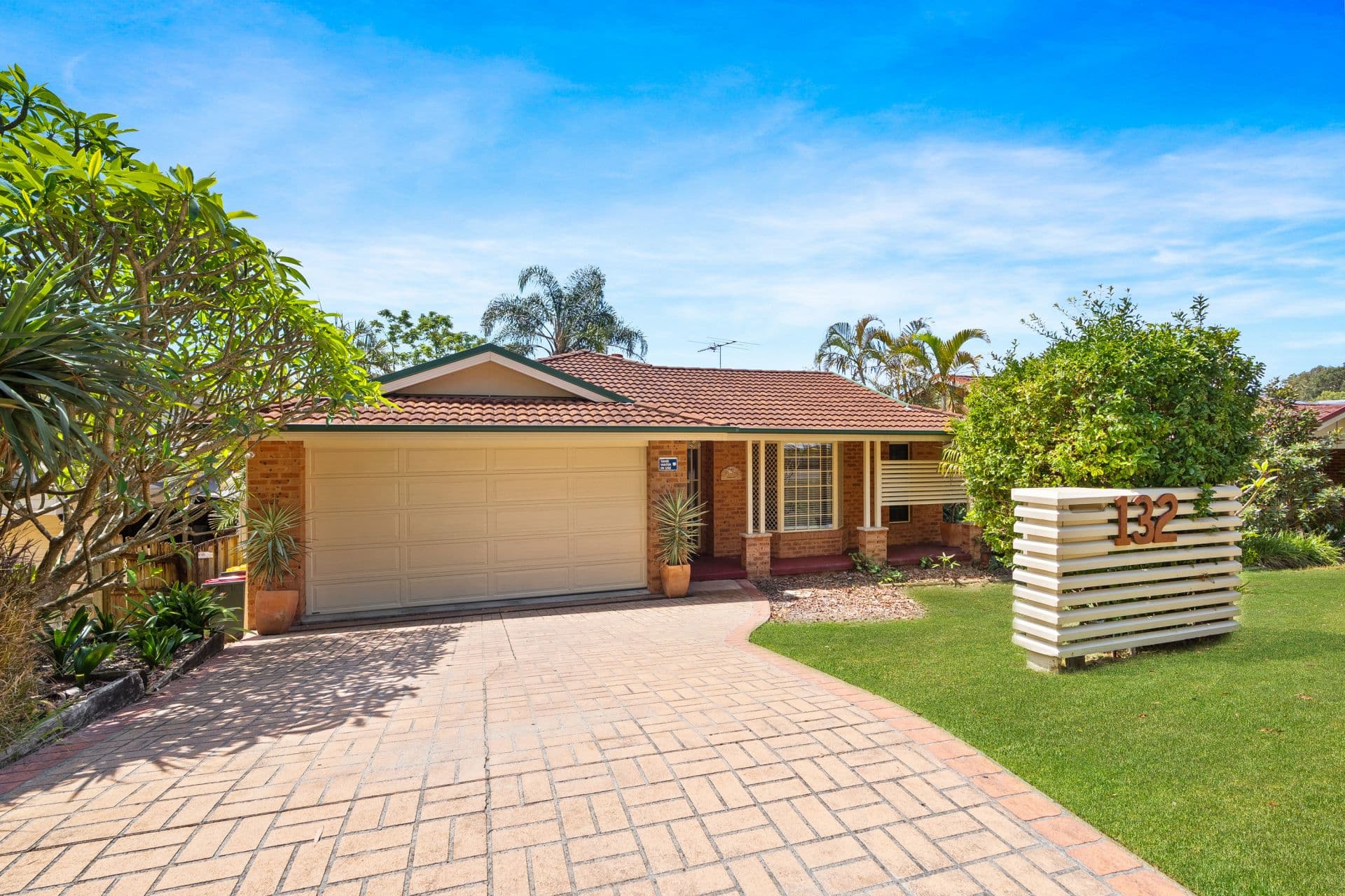 132 Woodbury Park Drive, Mardi - Thumbnail 2