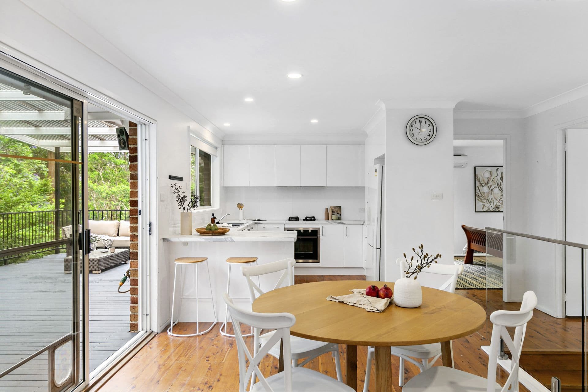 9 Ilkoara Grove, Cordeaux Heights - Thumbnail 2