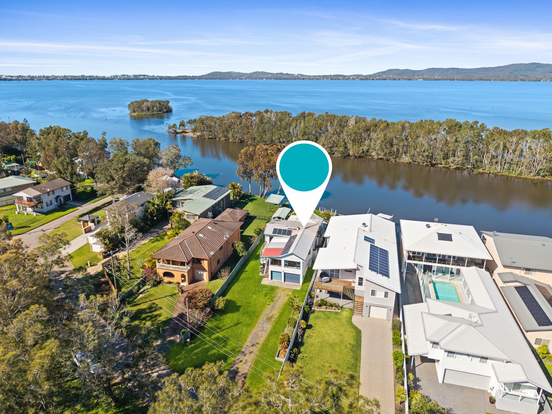 302 Geoffrey Road, Chittaway Point - Thumbnail 2