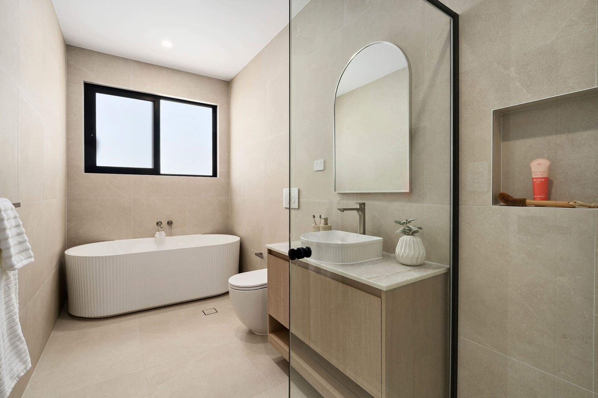 27A Clements Parade, Kirrawee, Kirrawee - Thumbnail 2