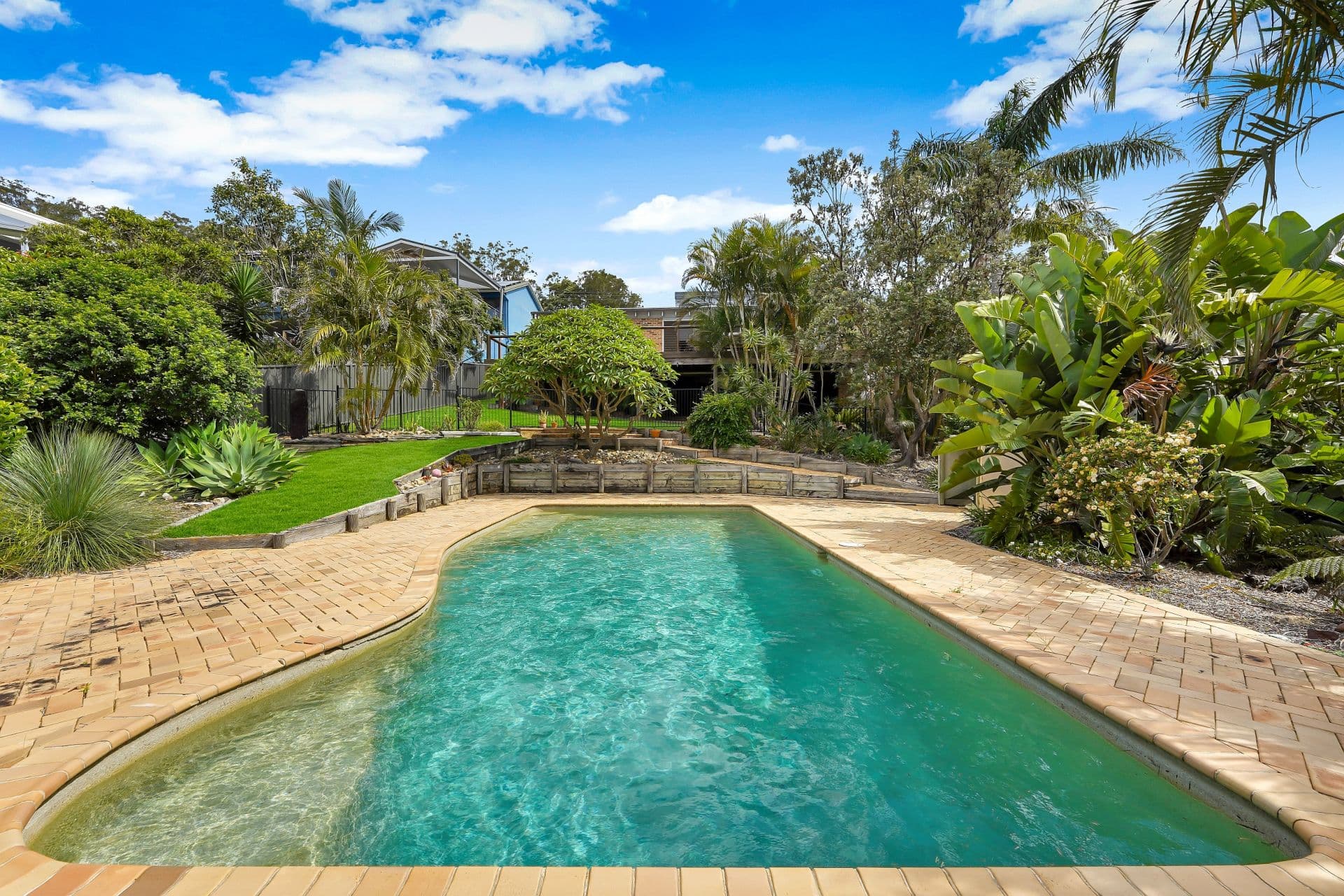 172 Del Monte Place, Copacabana - Image 1