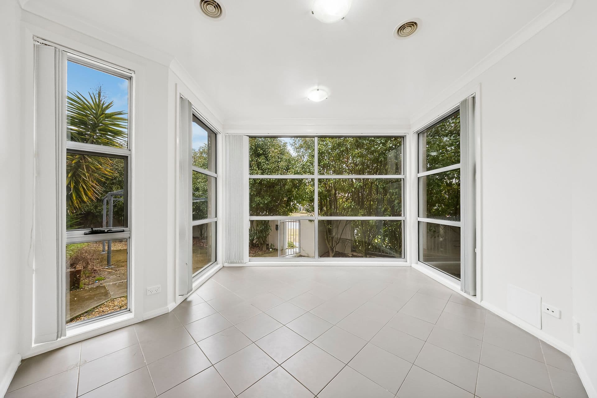 9 Tom Nicholas Crescent, Forde, Forde - Thumbnail 4
