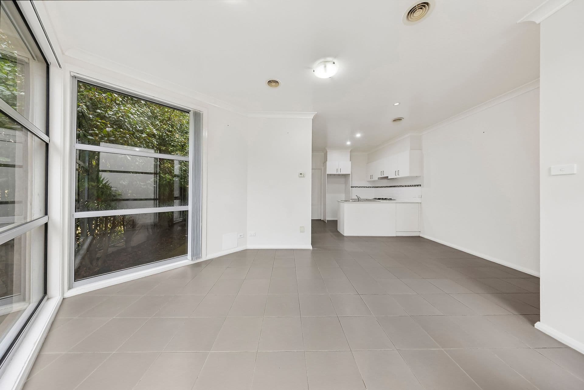 9 Tom Nicholas Crescent, Forde, Forde - Thumbnail 6