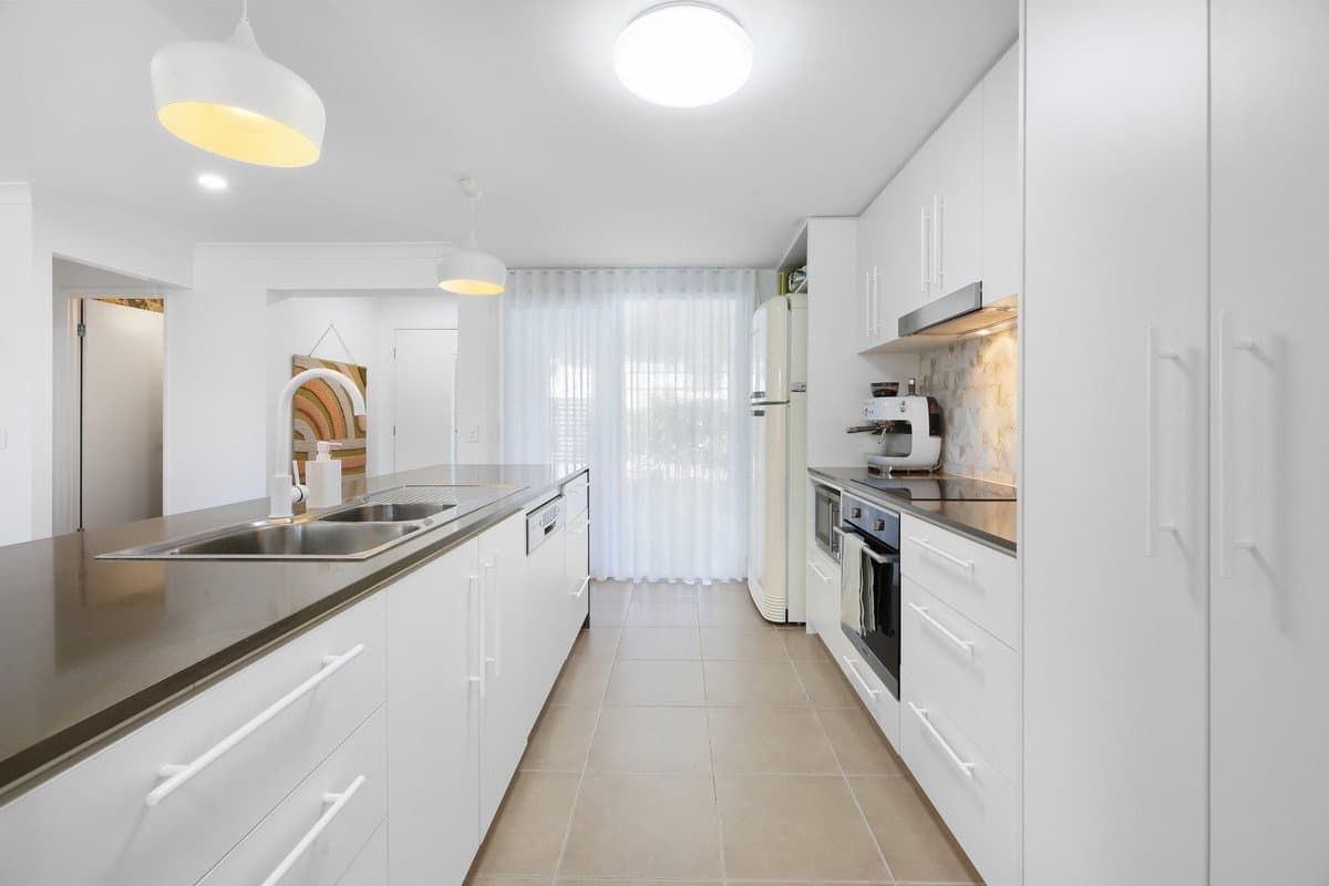 66 Venice Street, Burleigh Waters QLD 4220, Burleigh Waters - Thumbnail 7