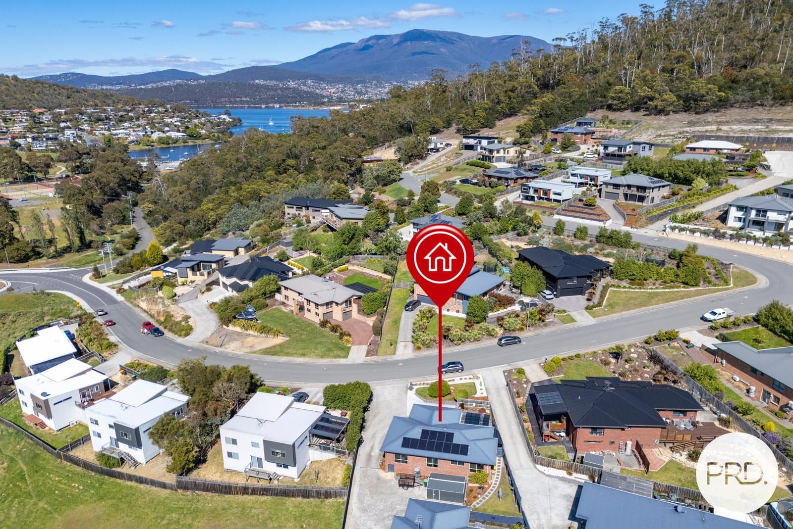 1/14
                Dumbarton
                Drive
            
            
            
            geilston bay
            
            
            TAS,
            7015, Geilston Bay - Thumbnail 2