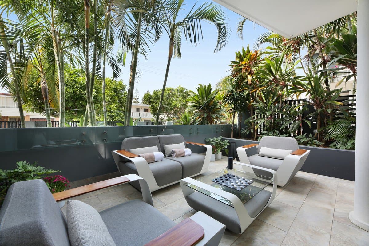 1/15-17 Bullimah Avenue, Burleigh Heads QLD 4220, Burleigh Heads Property Image - Thumbnail 3