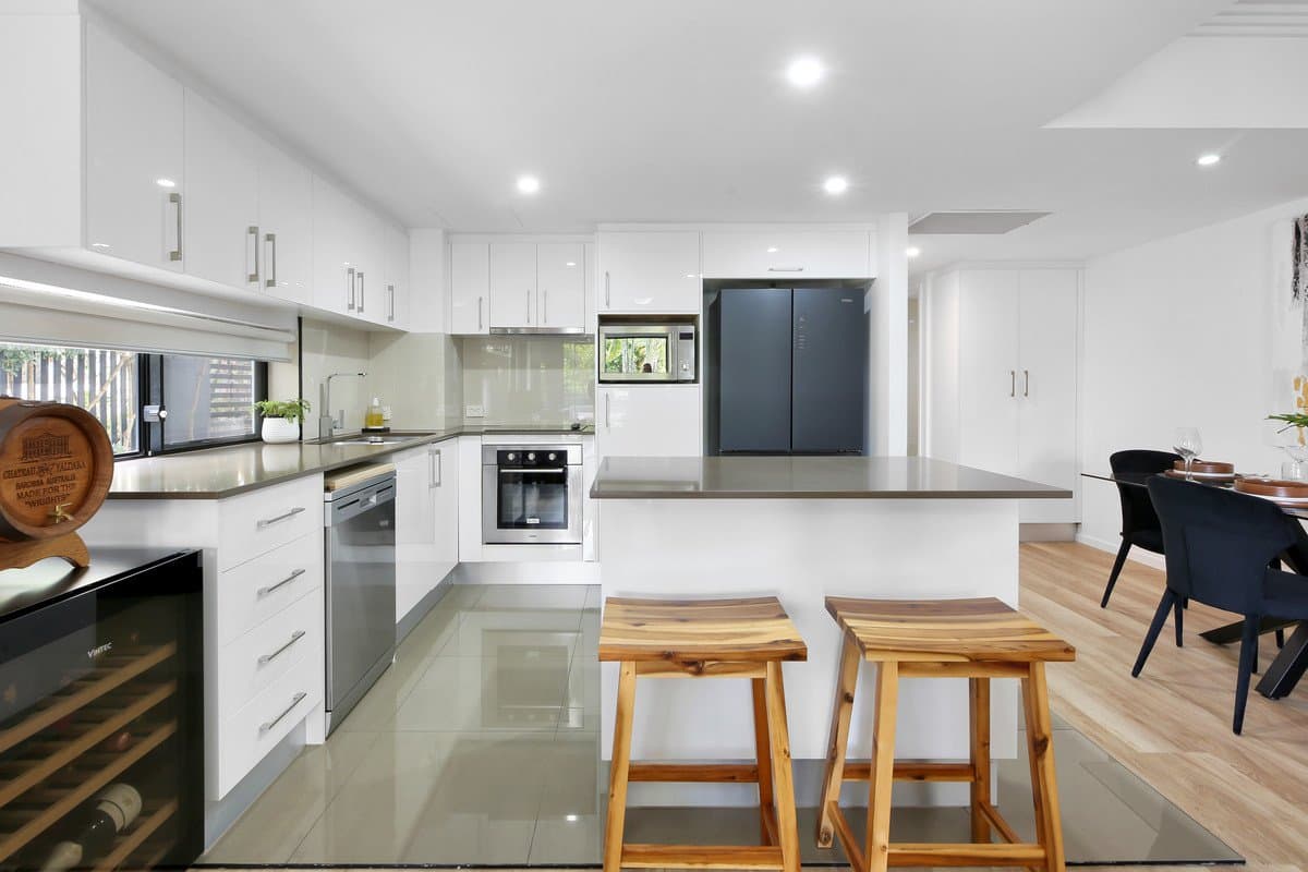 1/15-17 Bullimah Avenue, Burleigh Heads QLD 4220, Burleigh Heads Property Image - Thumbnail 6