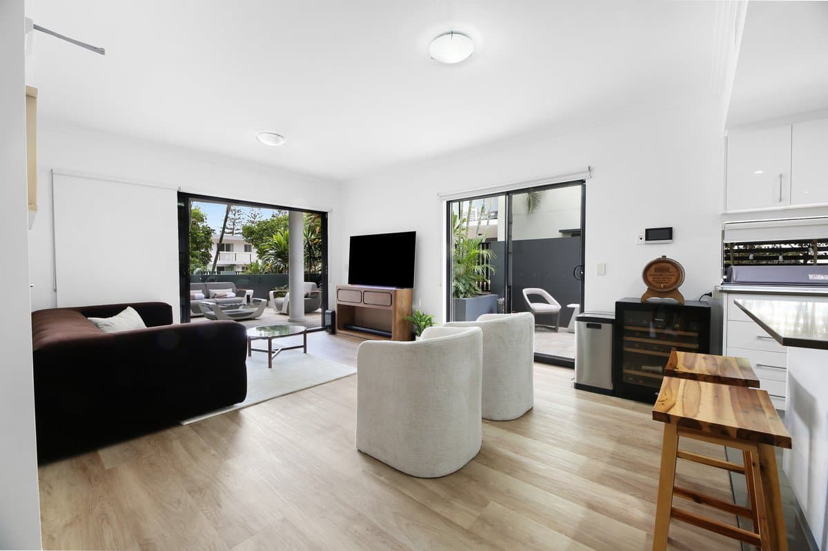 1/15-17 Bullimah Avenue, Burleigh Heads QLD 4220, Burleigh Heads Property Image - Thumbnail 8