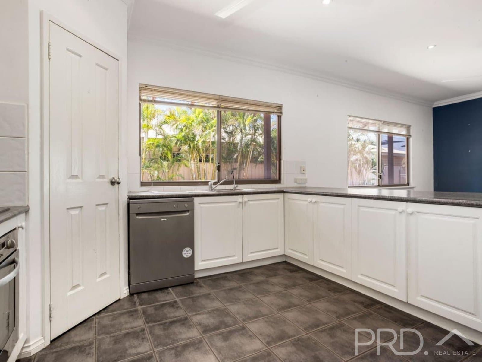 21
                Walkington
                Circle
            
            
            
            millars well
            
            
            WA,
            6714, Millars Well - Thumbnail 4