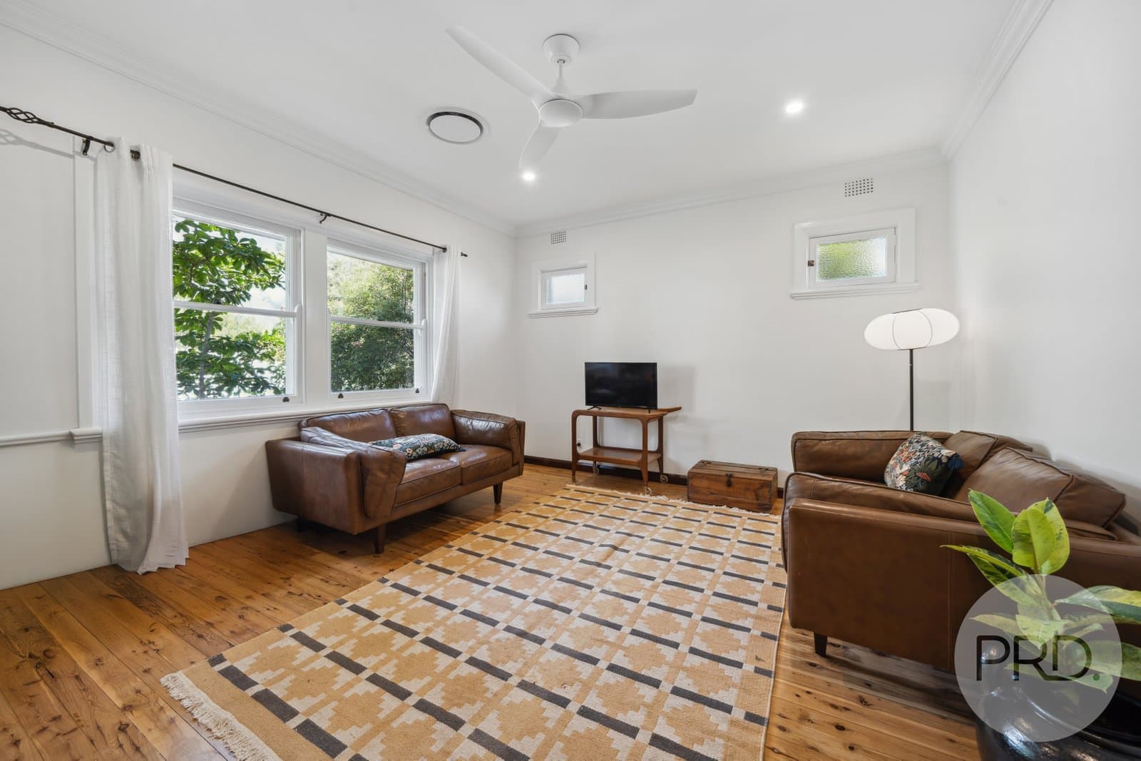 70
                Macleay
                Street
            
            
            
            turvey park
            
            
            NSW,
            2650, Turvey Park - Thumbnail 5