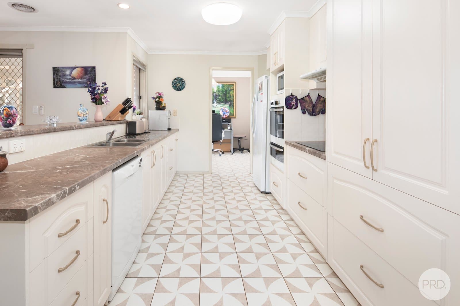 17 Blackwood Court, ENFIELD VIC 3352, Enfield - Thumbnail 5
