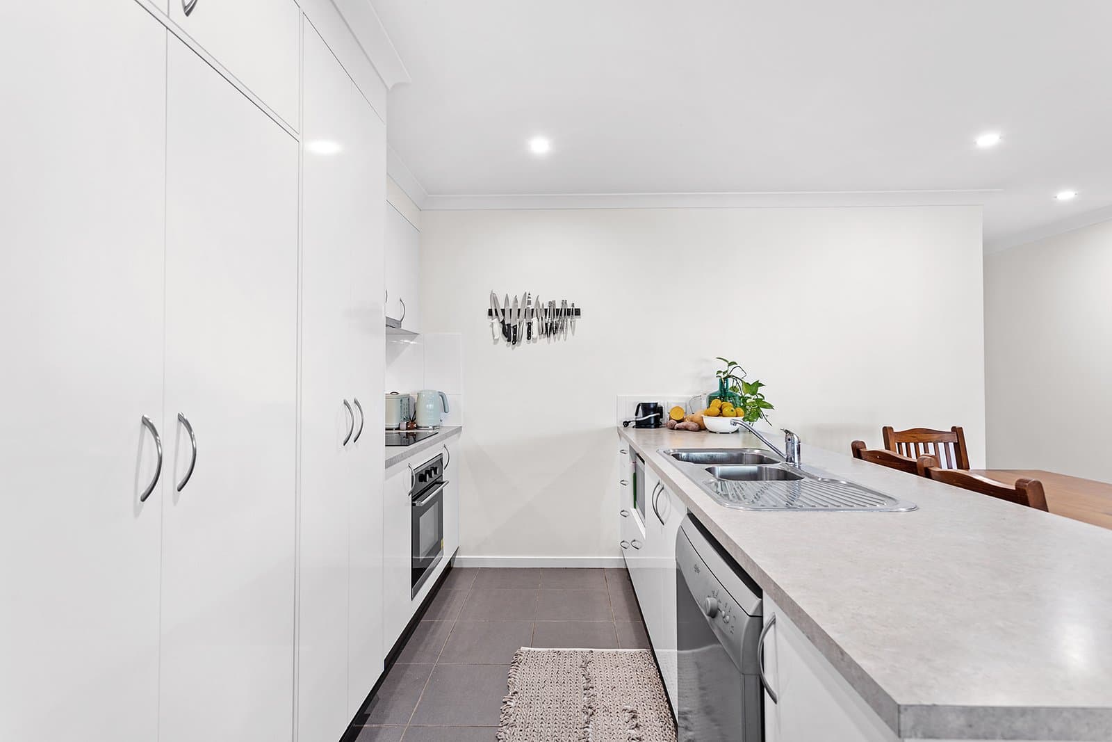 64 Macarthur Drive, CANNONVALE QLD 4802, Cannonvale - Thumbnail 4
