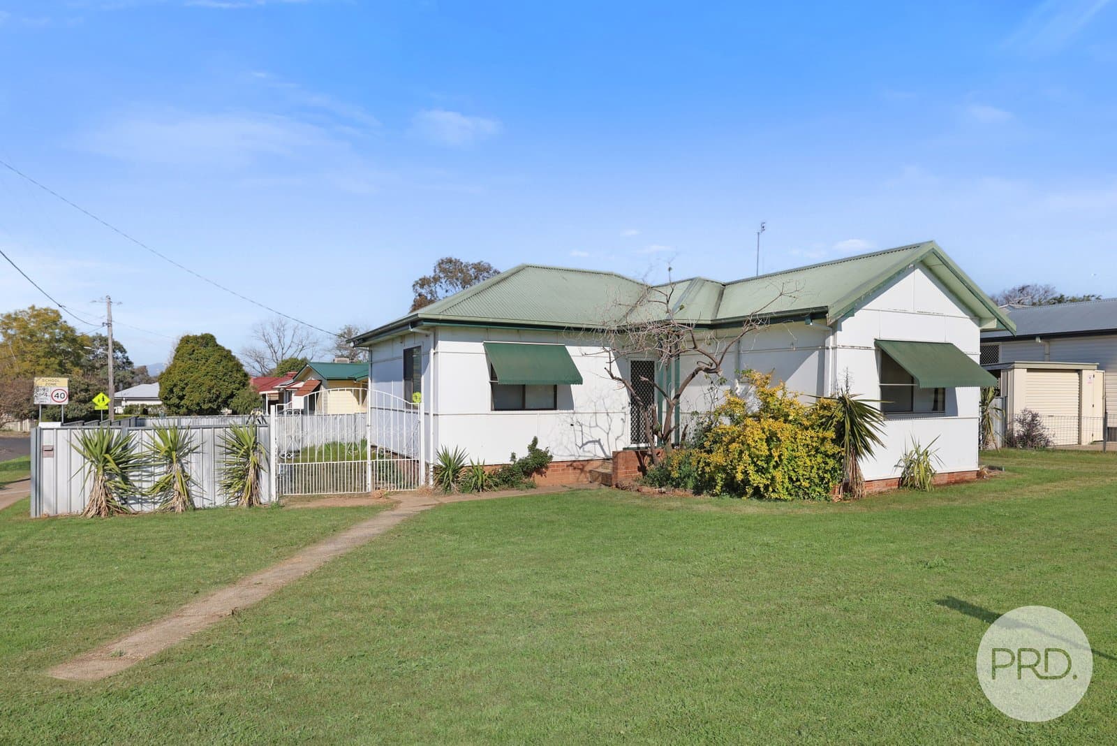 49 Robert Street, TAMWORTH NSW 2340, South Tamworth - Thumbnail 2