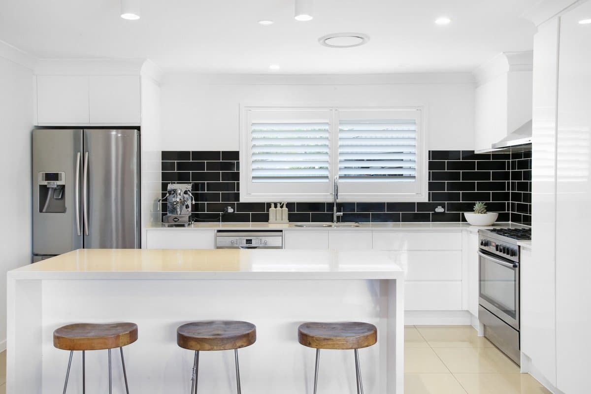 10 Ling Place, Palm Beach QLD 4221, Palm Beach - Thumbnail 3