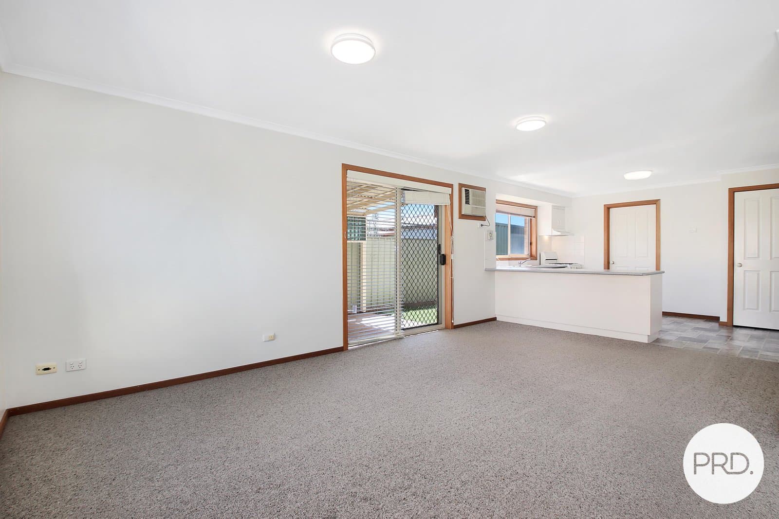 2/1044 Corella Street, NORTH ALBURY NSW 2640, North Albury - Thumbnail 5