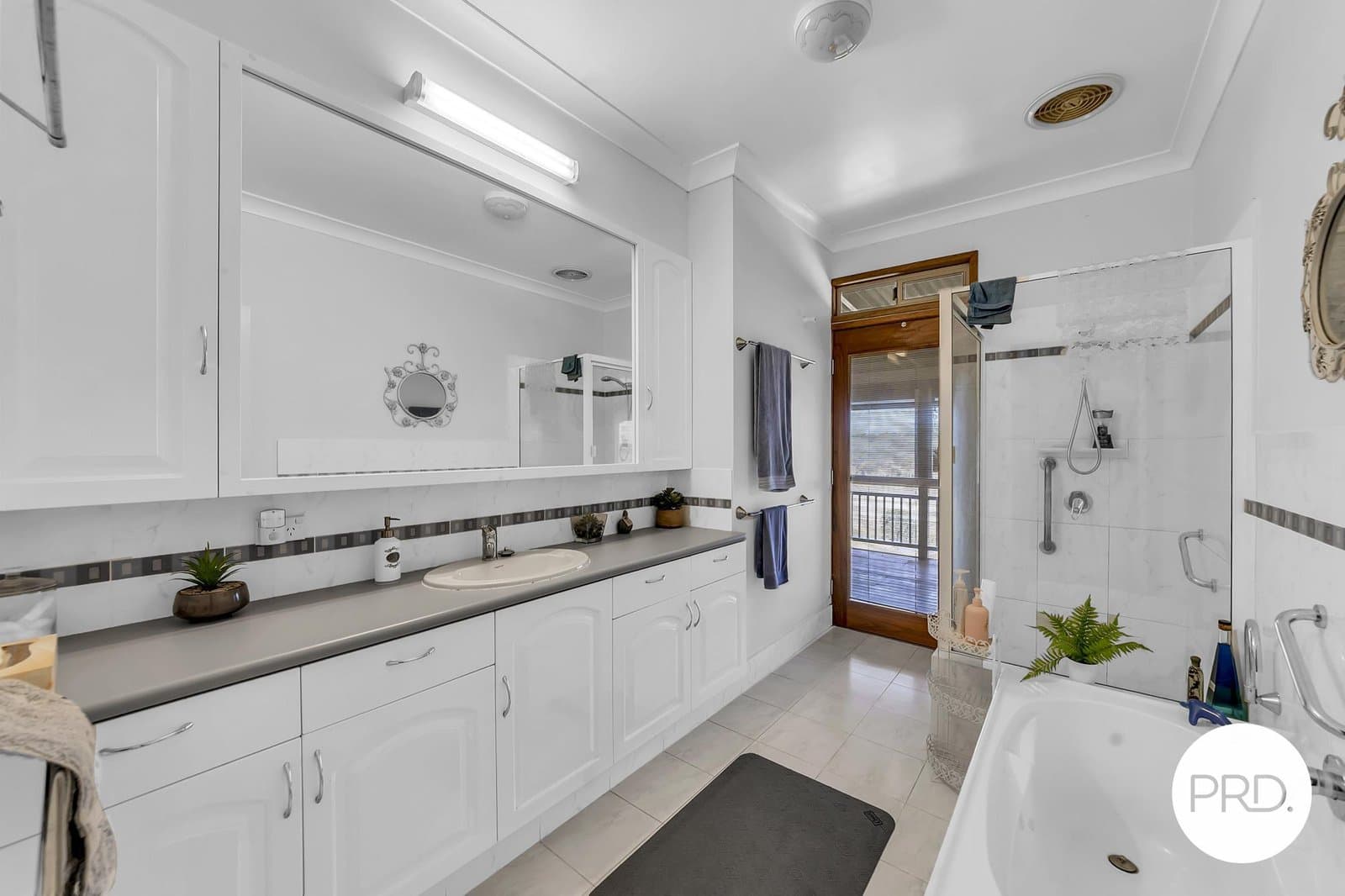 786
                Hiddenvale
                Road
            
            
            
            grandchester
            
            
            QLD,
            4340, Grandchester - Thumbnail 7
