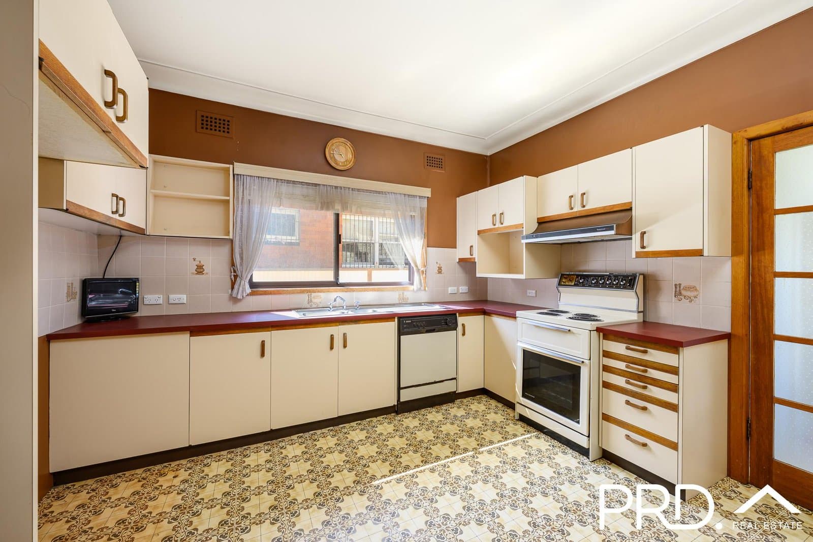 23 Lucas Road, EAST HILLS NSW 2213, East Hills - Thumbnail 3