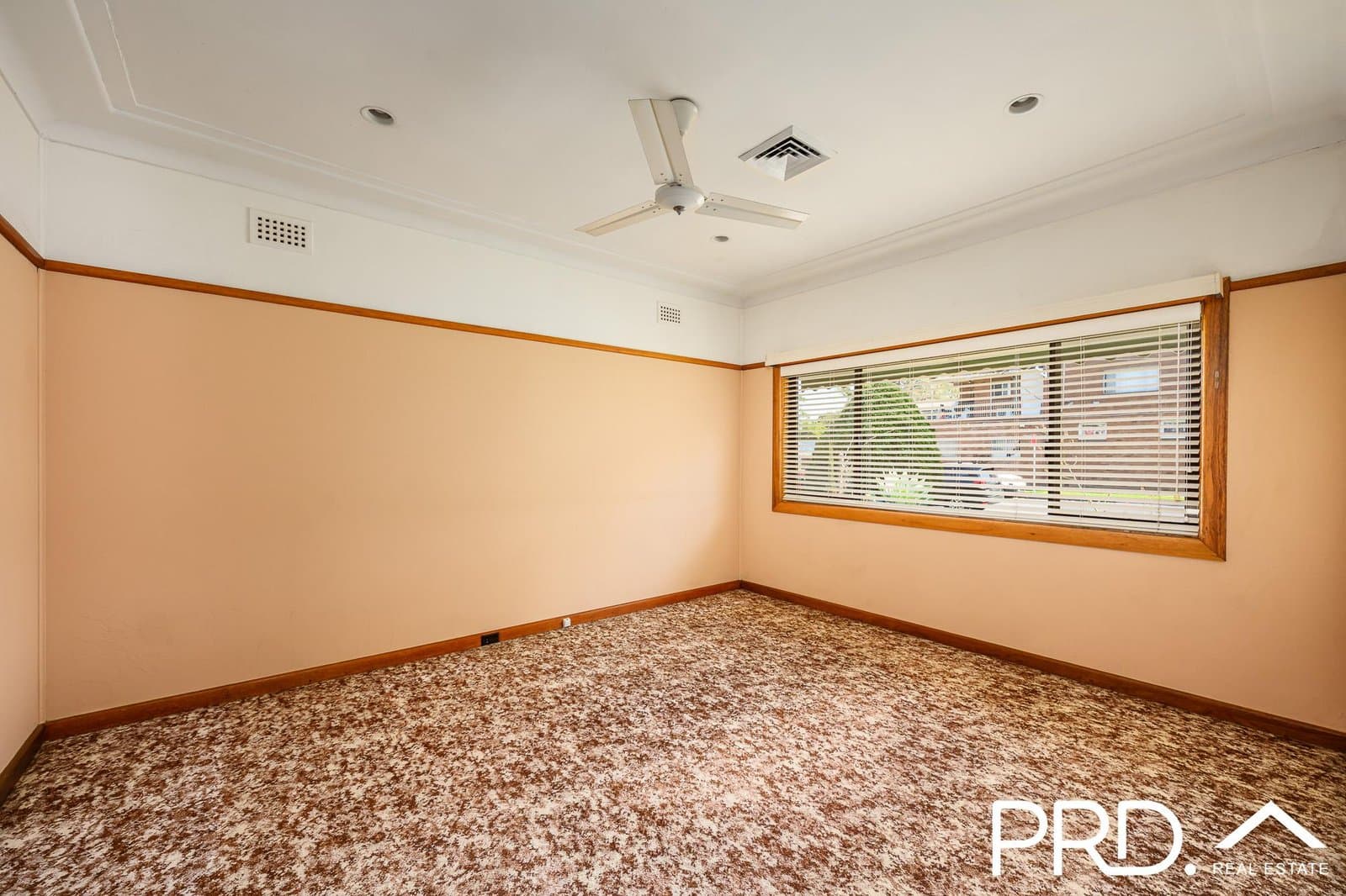 23 Lucas Road, EAST HILLS NSW 2213, East Hills - Thumbnail 4