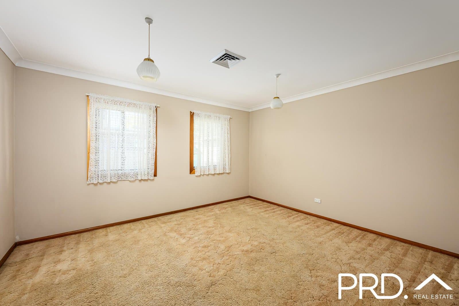 23 Lucas Road, EAST HILLS NSW 2213, East Hills - Thumbnail 6