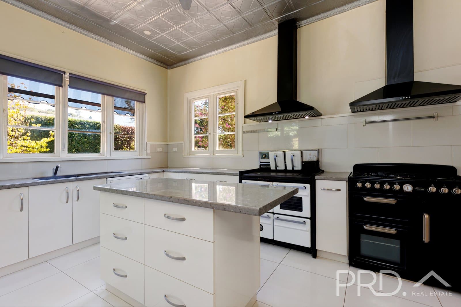 20 Bartoman Street, BATLOW NSW 2730, Batlow - Thumbnail 5