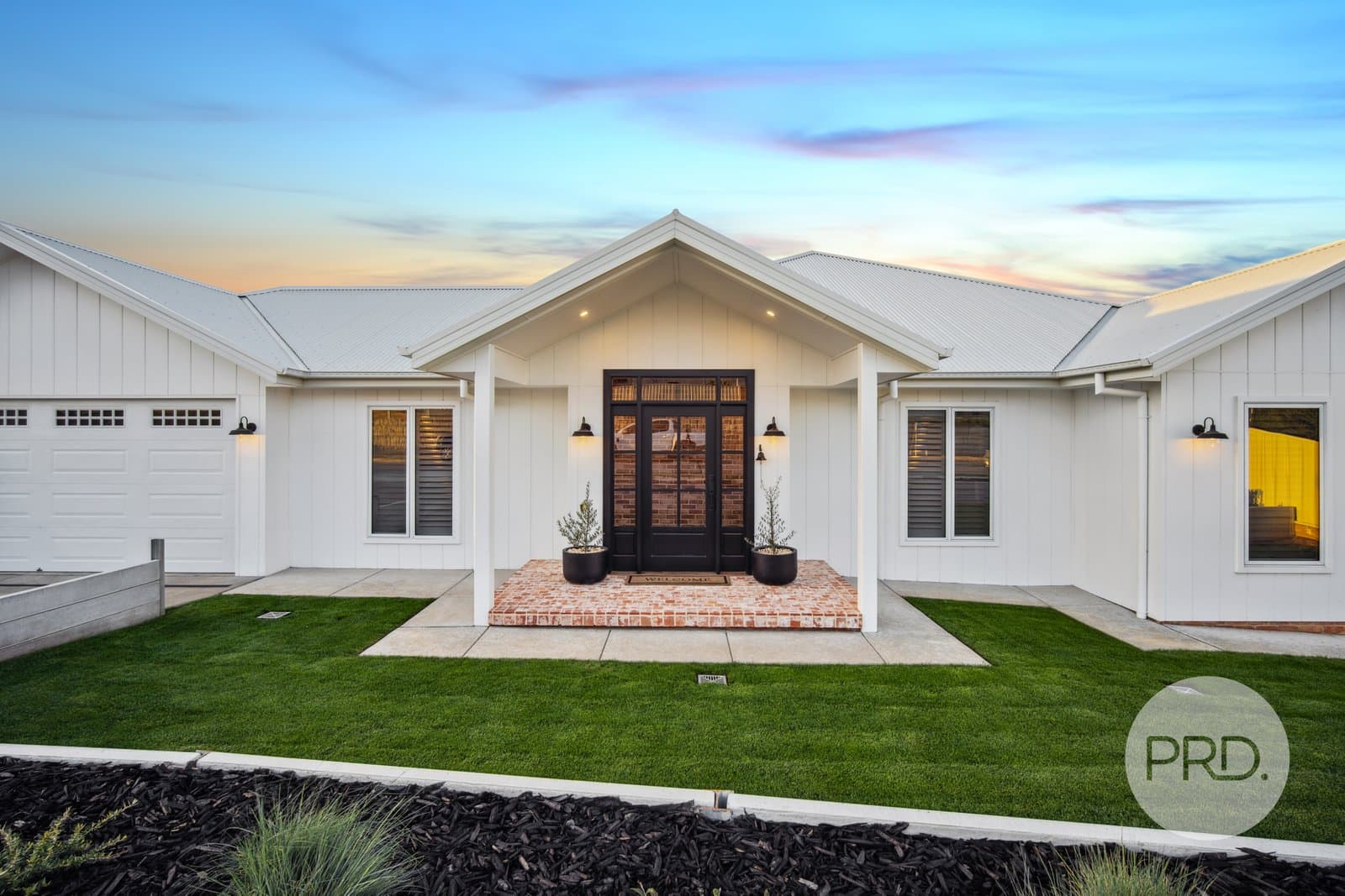 3
                Ahket
                Avenue
            
            
            
            lloyd
            
            
            NSW,
            2650, Lloyd - Thumbnail 3