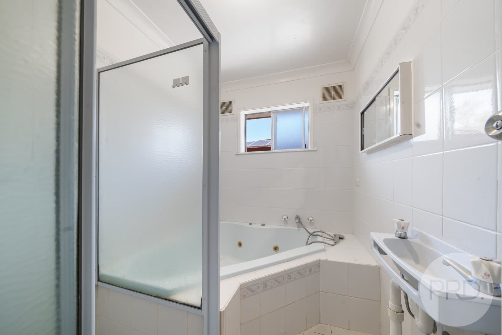 10 Nixon Crescent, TOLLAND NSW 2650, Tolland - Thumbnail 7