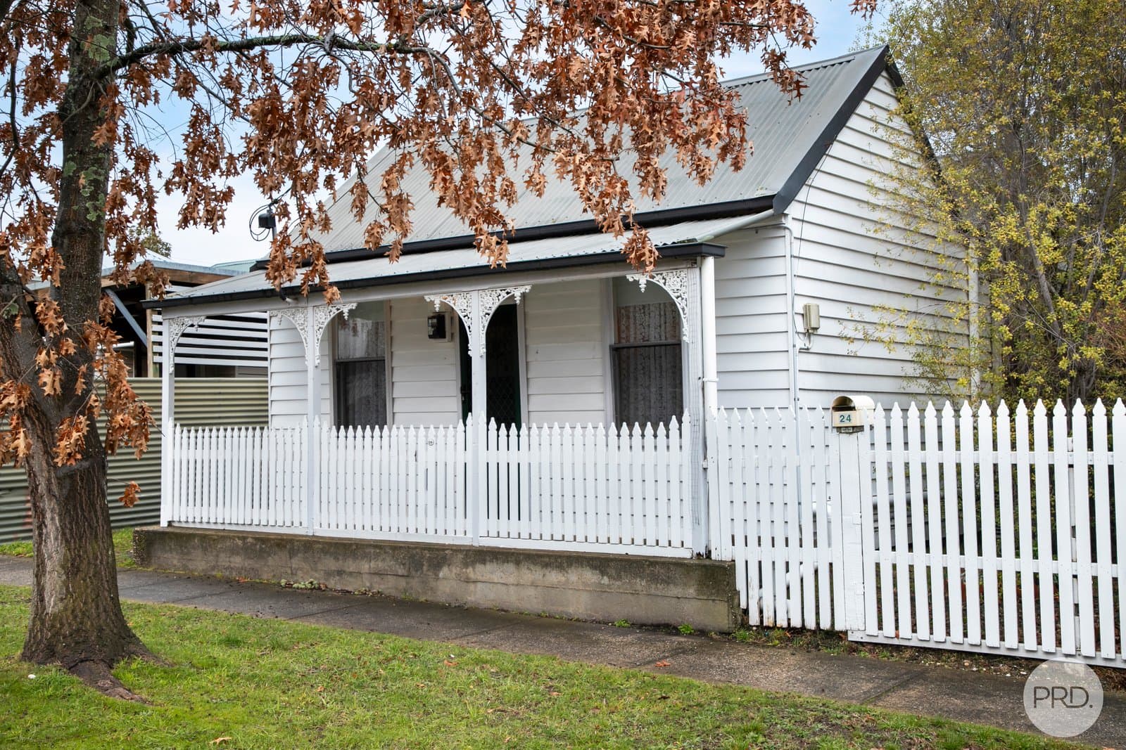 24 Hunt Street, BALLARAT EAST VIC 3350, Ballarat East - Thumbnail 2