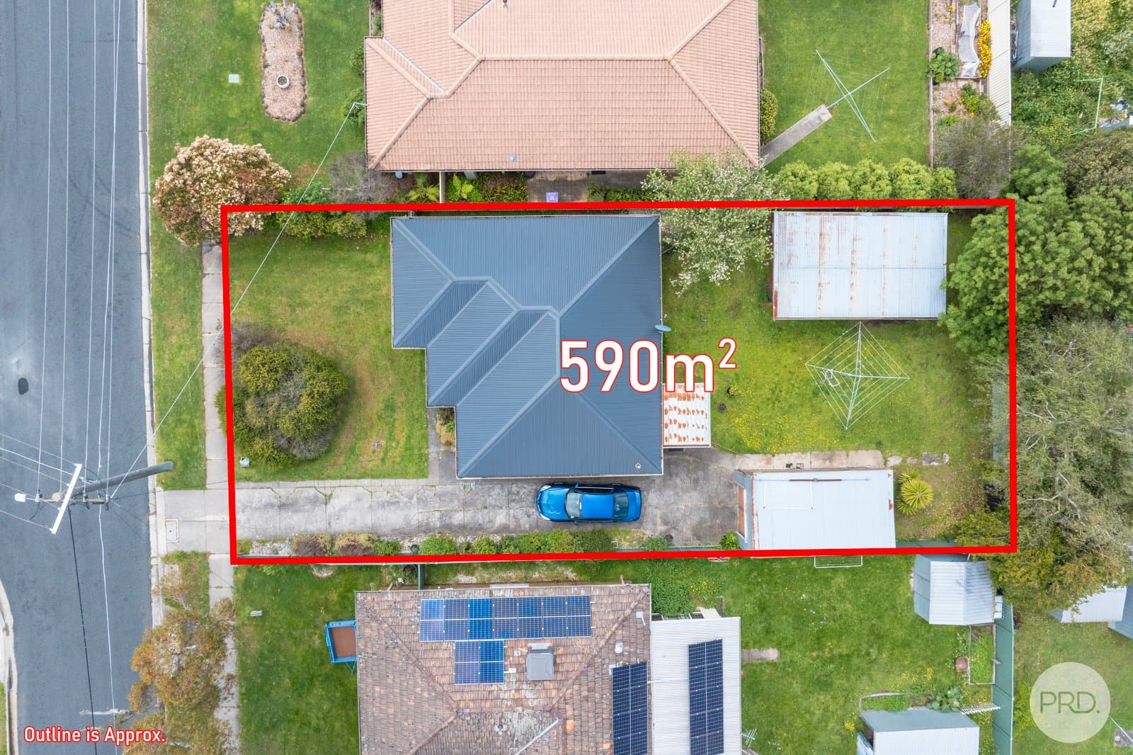 16 Halbert Street, WENDOUREE VIC 3355, Wendouree - Thumbnail 2