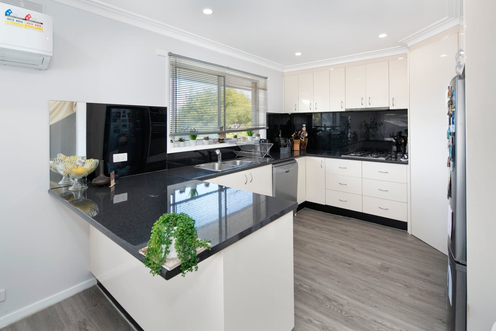 619 Sherrard Street, BLACK HILL VIC 3350, Black Hill - Thumbnail 2