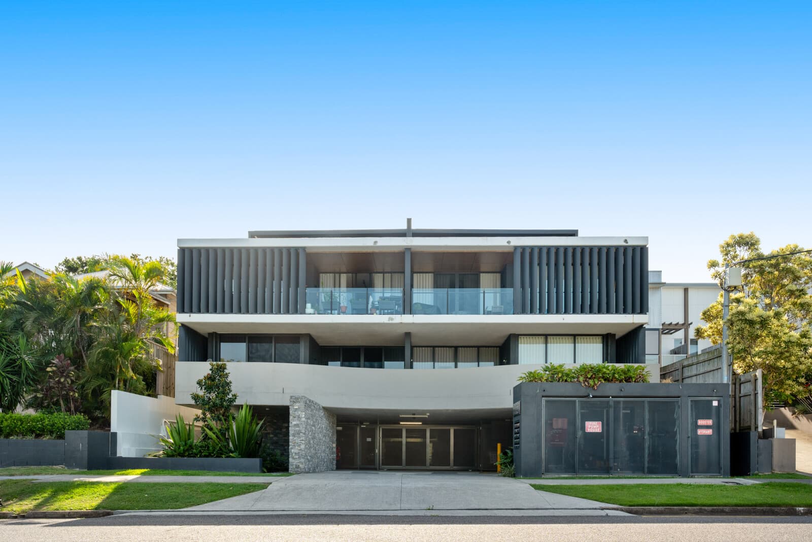 204/49 Wickham Street Morningside QLD 4170, Morningside - Image 1