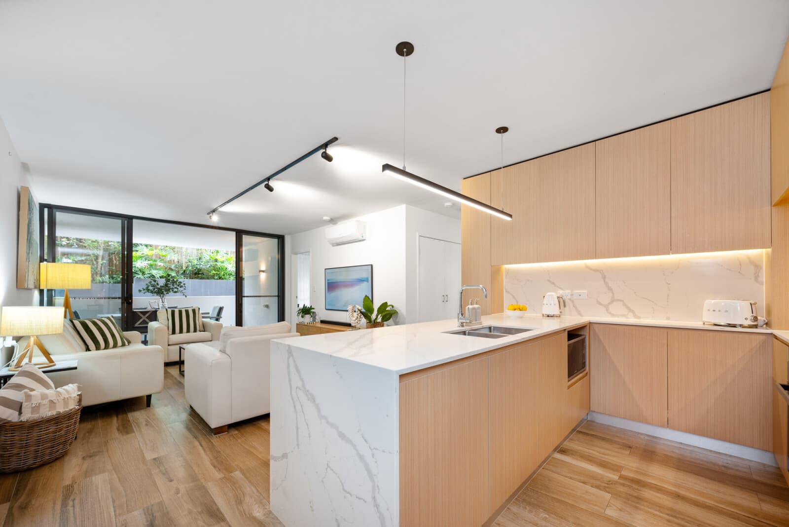 204/49 Wickham Street Morningside QLD 4170, Morningside - Thumbnail 3