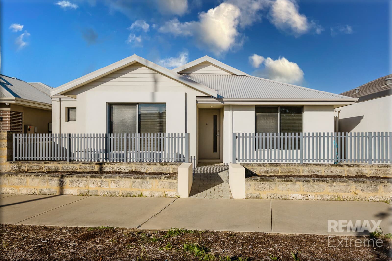 4/51 Axbridge Grange Alkimos WA 6038, Alkimos - Image 1