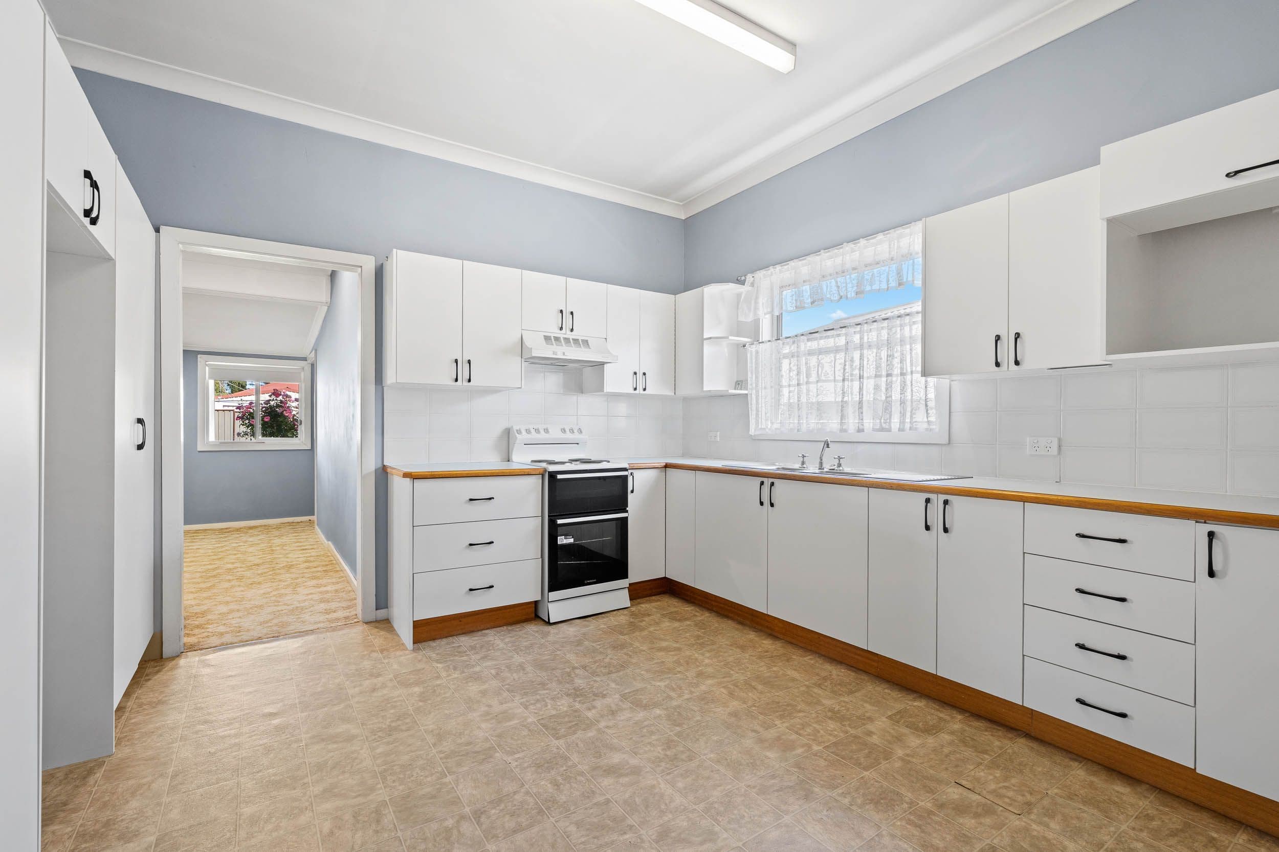 76 Joshua Street , Goulburn NSW 2580, Goulburn - Thumbnail 3