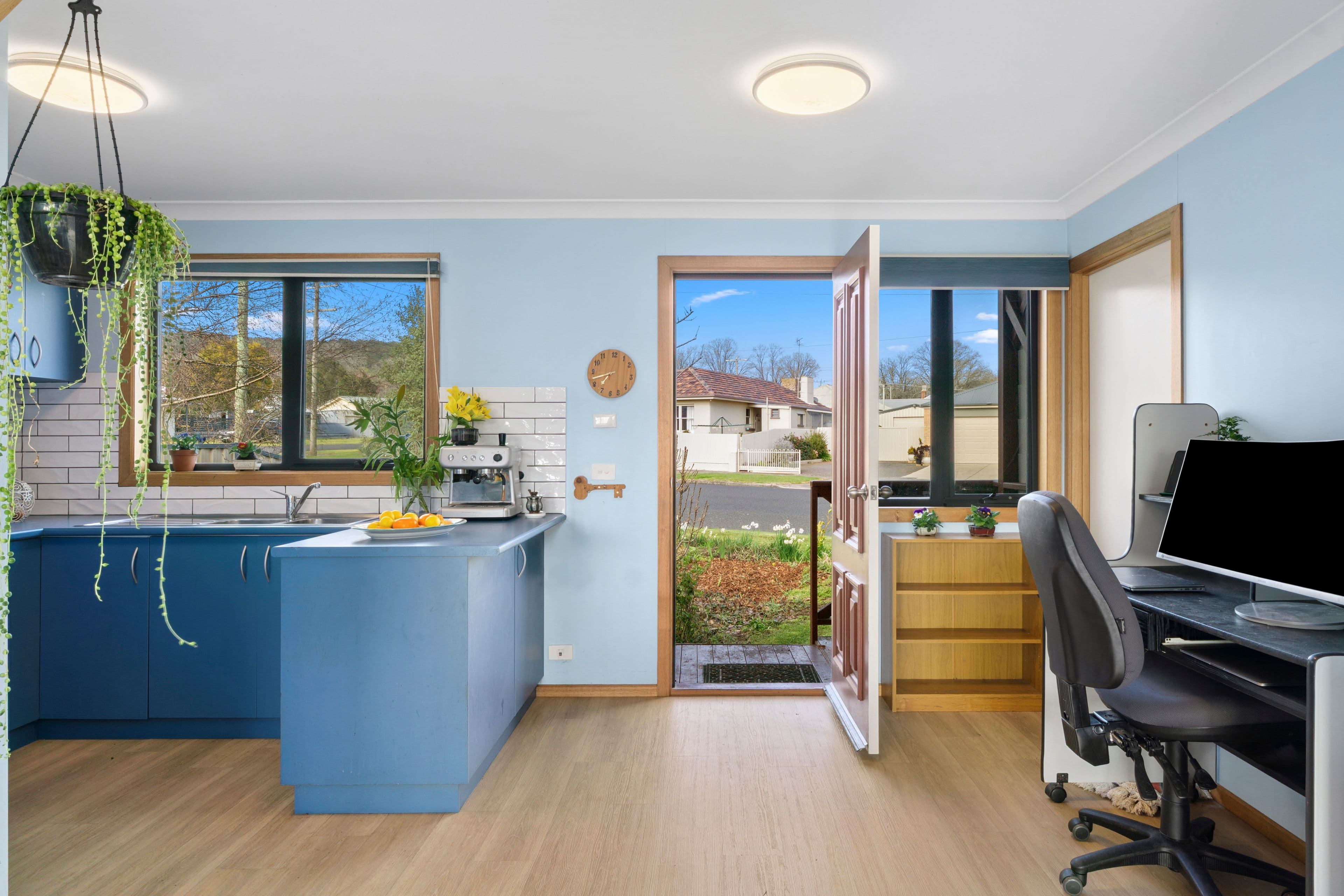 18 Fergusson Street , Camperdown VIC 3260, Camperdown - Thumbnail 3