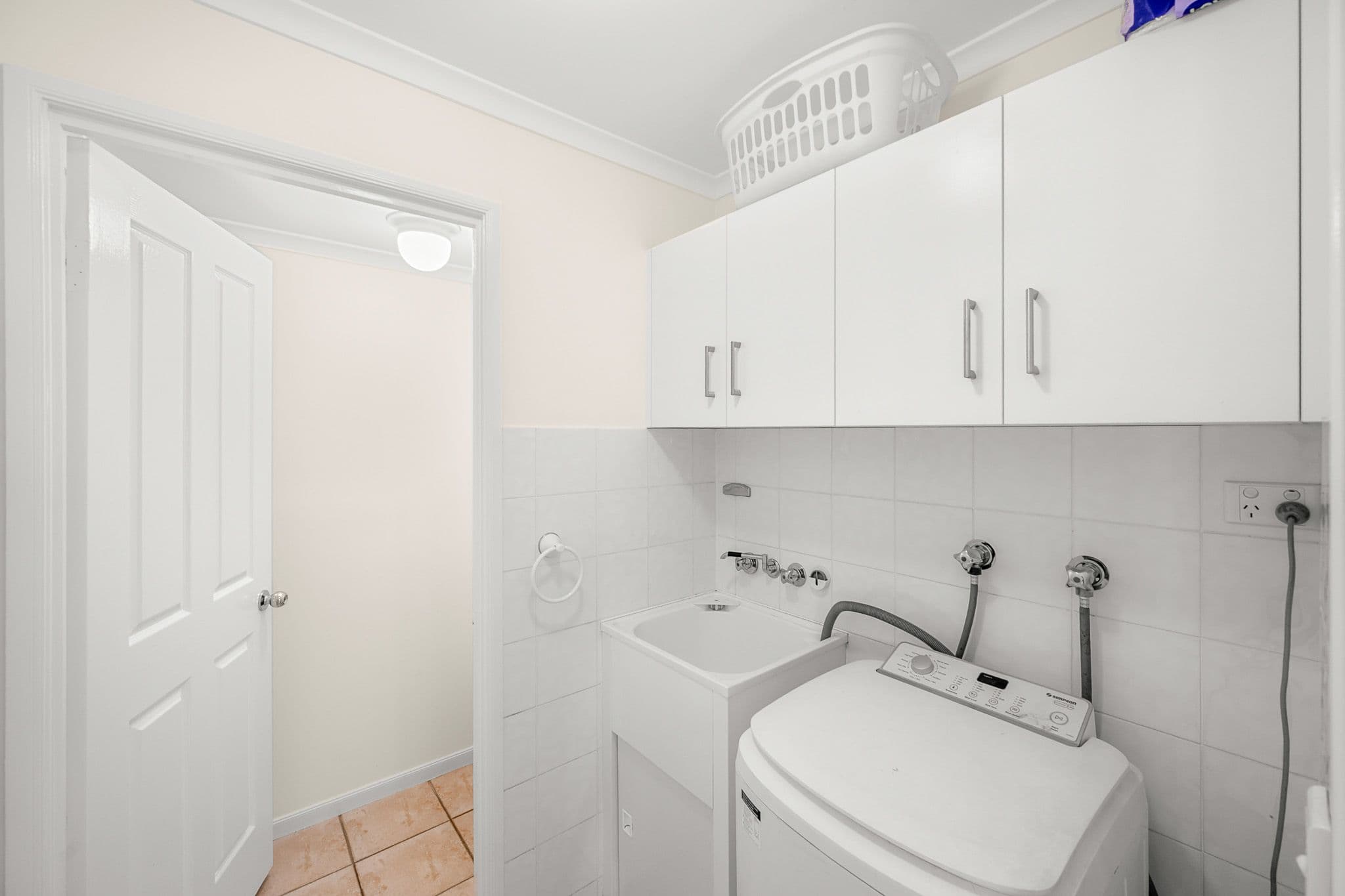 13 Yarroon Street , Gladstone Central QLD 4680, Gladstone Central - Thumbnail 6