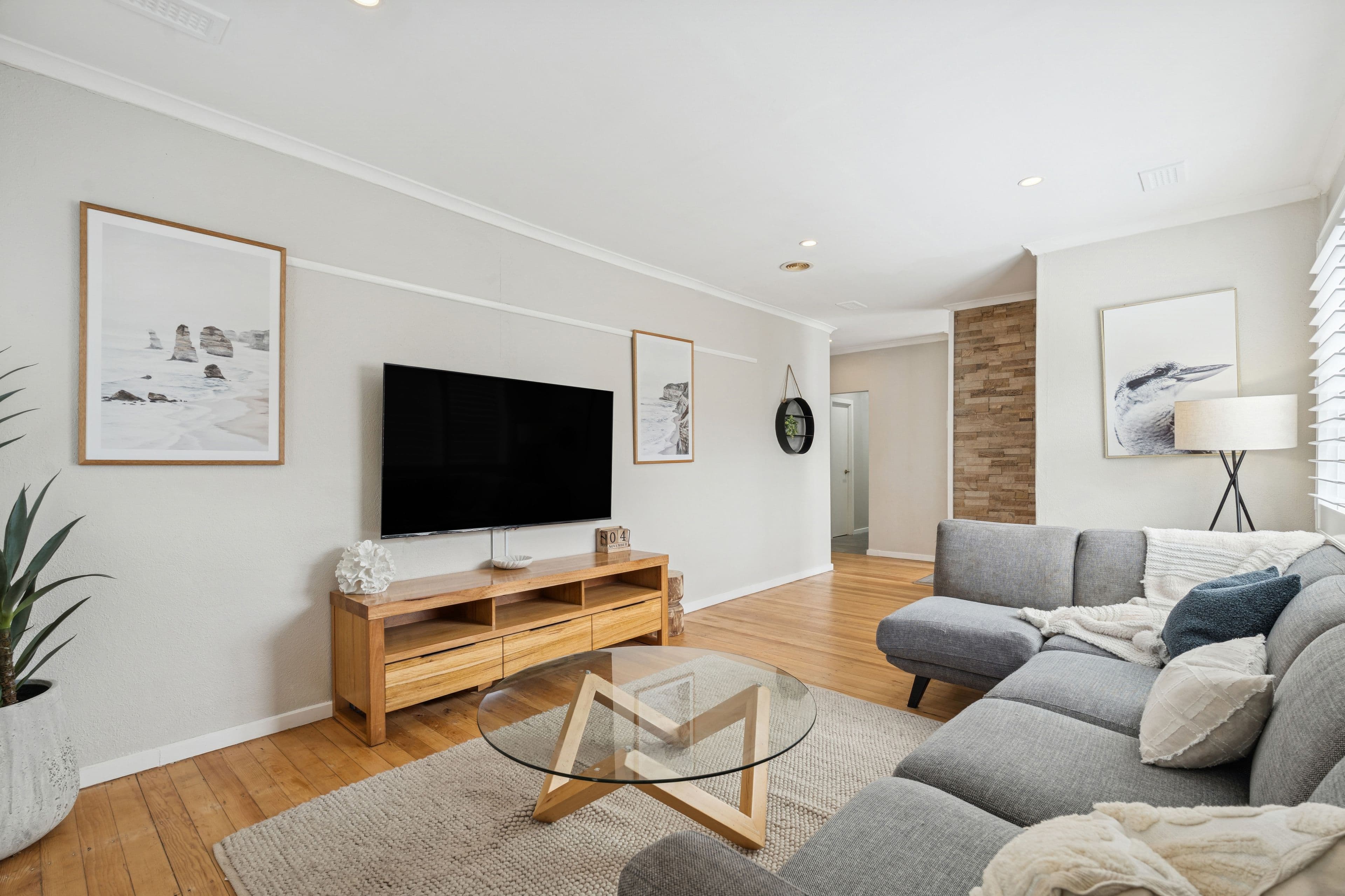 32 Andrews Avenue , Reservoir VIC 3073, Reservoir - Thumbnail 3