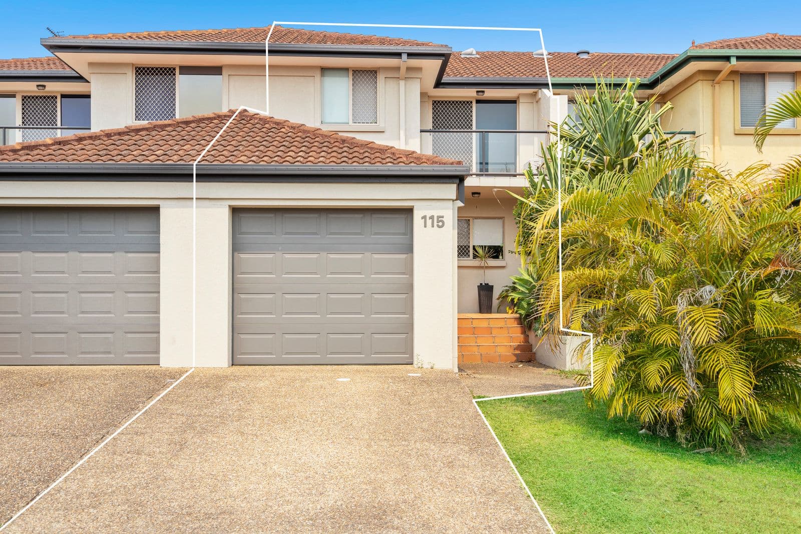 152 Palm Meadows Drive , Carrara QLD 4211, Carrara - Thumbnail 2