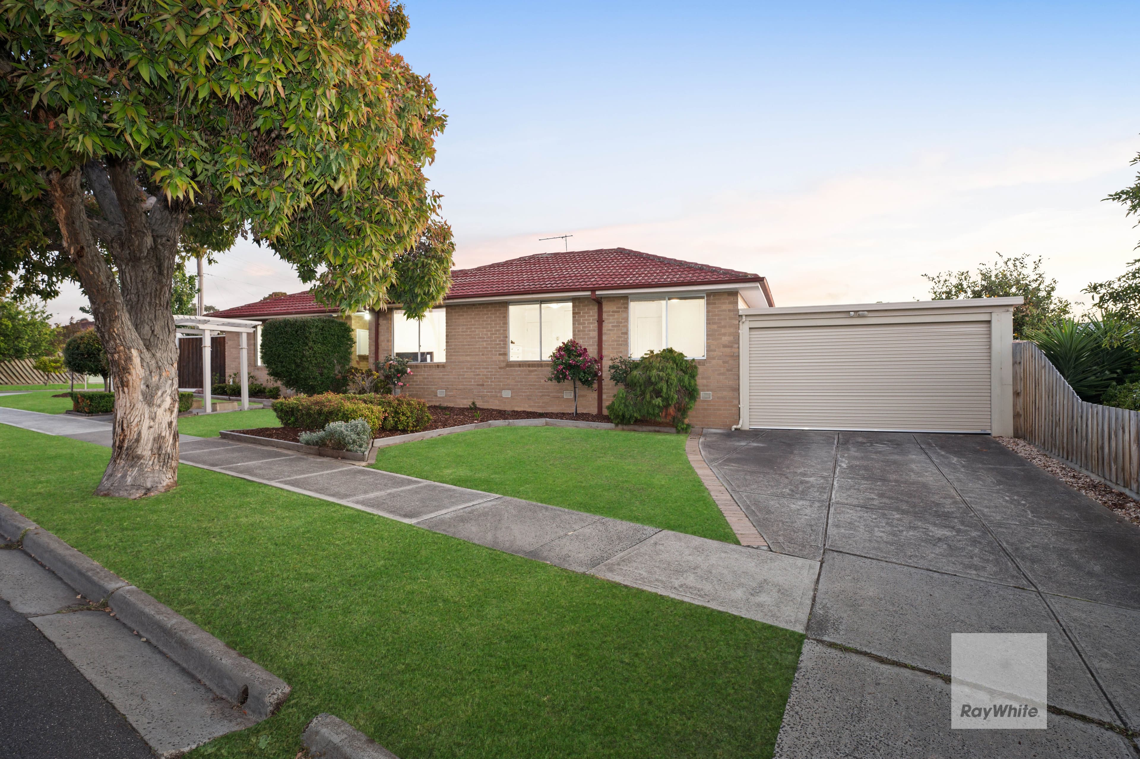 11 Townsend Avenue , Gladstone Park VIC 3043, Gladstone Park - Thumbnail 2