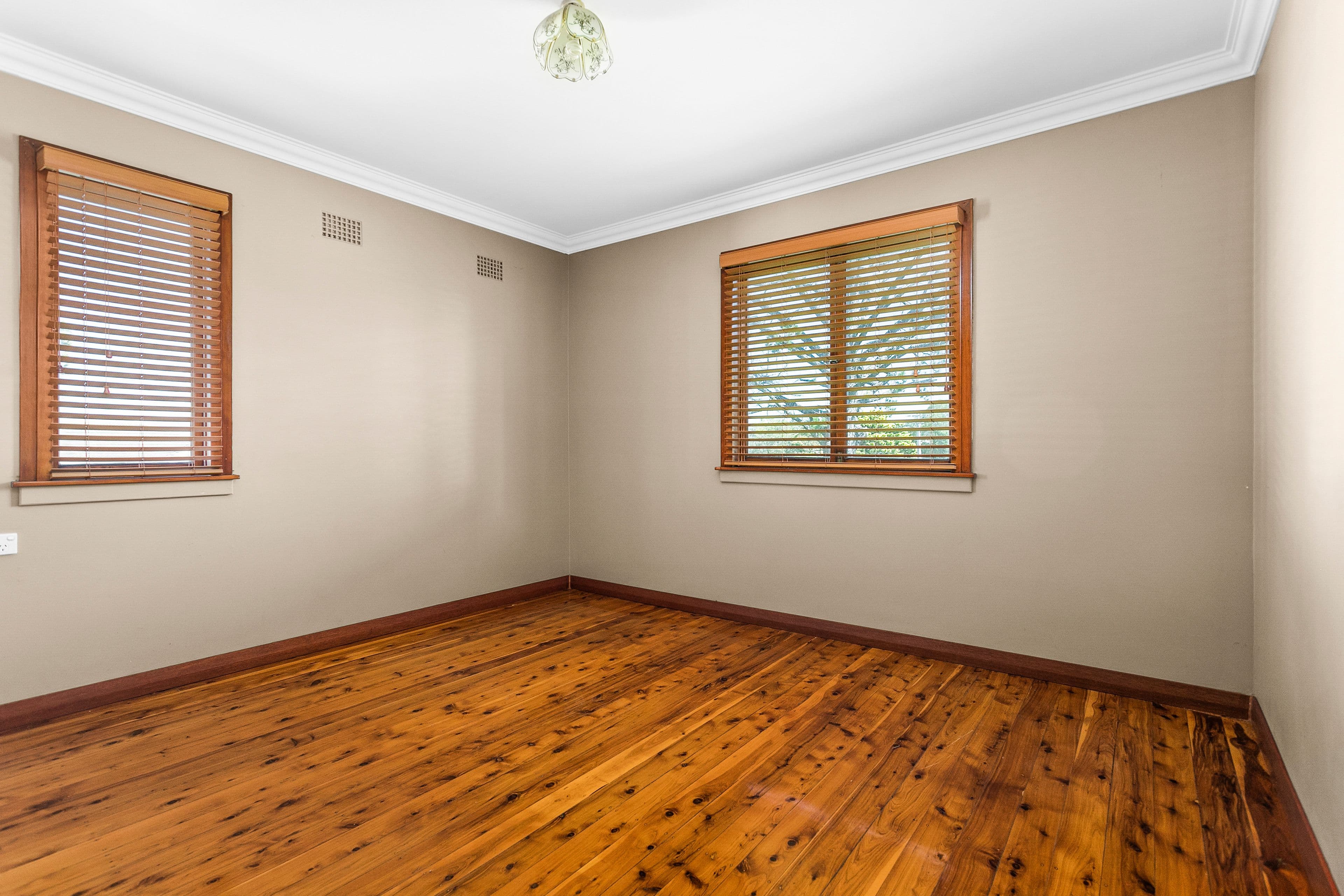 2 Roydon Avenue , Lake Illawarra NSW 2528, Lake Illawarra - Thumbnail 5