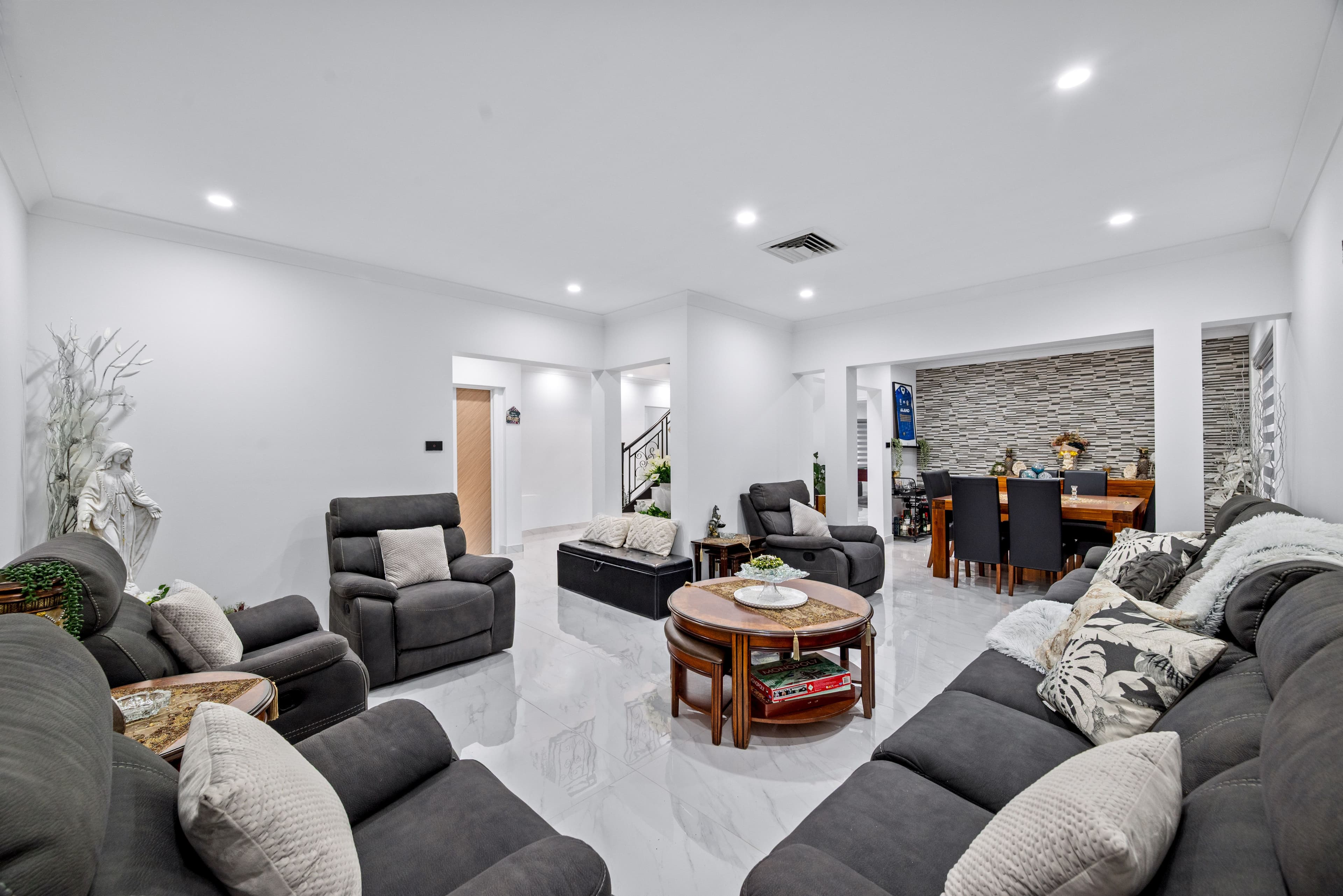21 Birkdale Circuit , Glenmore Park NSW 2745, Glenmore Park - Thumbnail 2